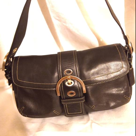 Coach Handbags - Coach Shoulder Bag EUC ❤️